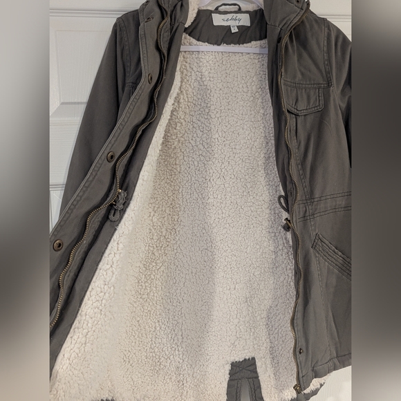 Jacket - Picture 2 of 3